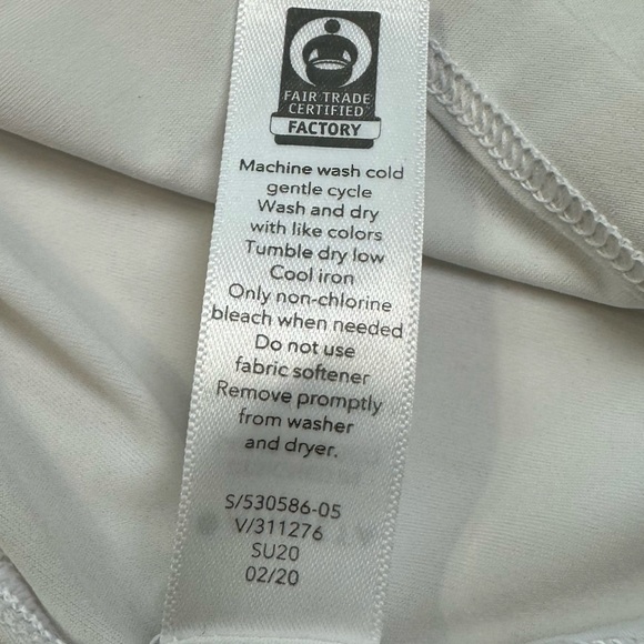 Athleta White Racerback Breathable Athletic Tank Top in Size Small - Picture 10 of 11